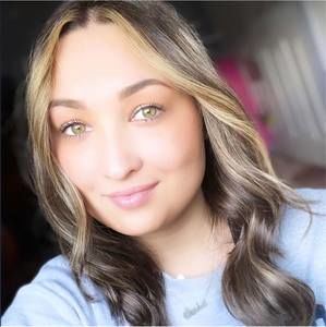 Meet your Posher, Sasha